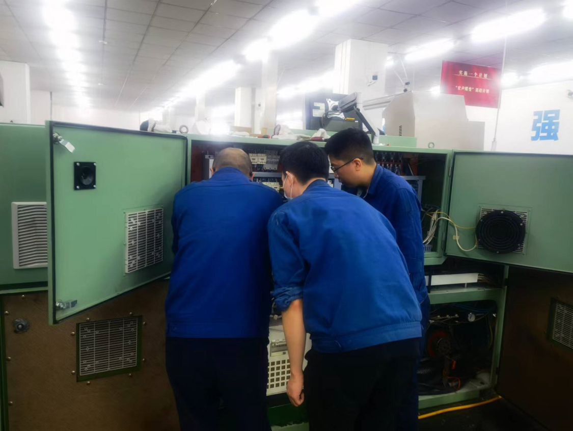 長(cháng)風(fēng)破浪會(huì)有(yǒu)時(shí)  直挂雲帆濟滄海(hǎi) ——煙(yān)草(cǎo)濾嘴材料廠(chǎng)設備維修“丢拐”的(de)第一(yī)個(gè)月(yuè)